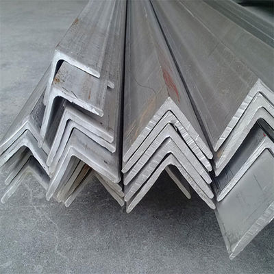 Carbono suave de aço do ângulo estrutural de Q195 Q235 Q345 SS400 com revestimento de zinco